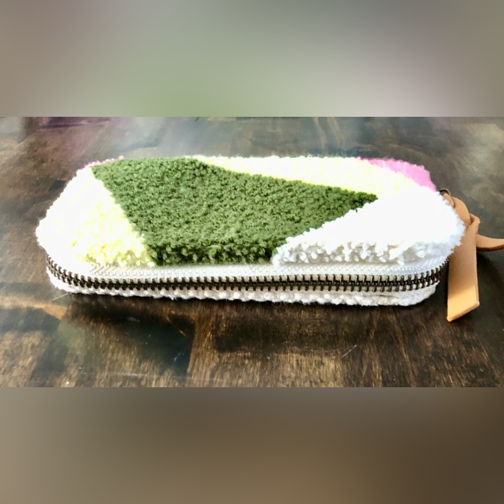 Universal Thread Multi-Colored Terrycloth-Woven Z… - image 3